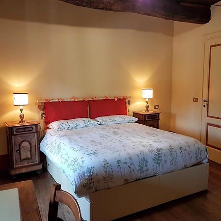 B&B La Cascina Di Monia E Mario Borgo Ticino Ngoại thất bức ảnh