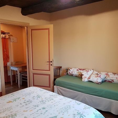 B&B La Cascina Di Monia E Mario Borgo Ticino Ngoại thất bức ảnh