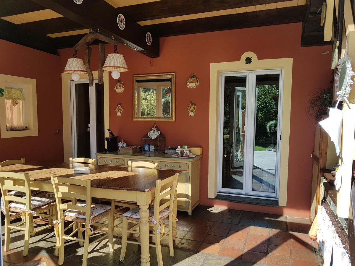 B&B La Cascina Di Monia E Mario Borgo Ticino Ngoại thất bức ảnh