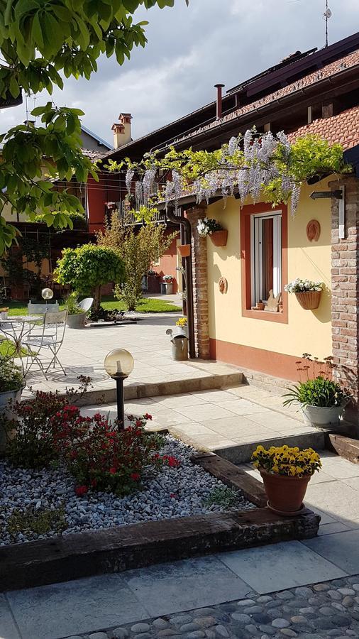 B&B La Cascina Di Monia E Mario Borgo Ticino Ngoại thất bức ảnh